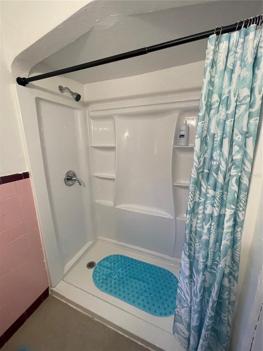 128 RIDGEWOOD AVE, DAYTONA BEACH, FL, 32117