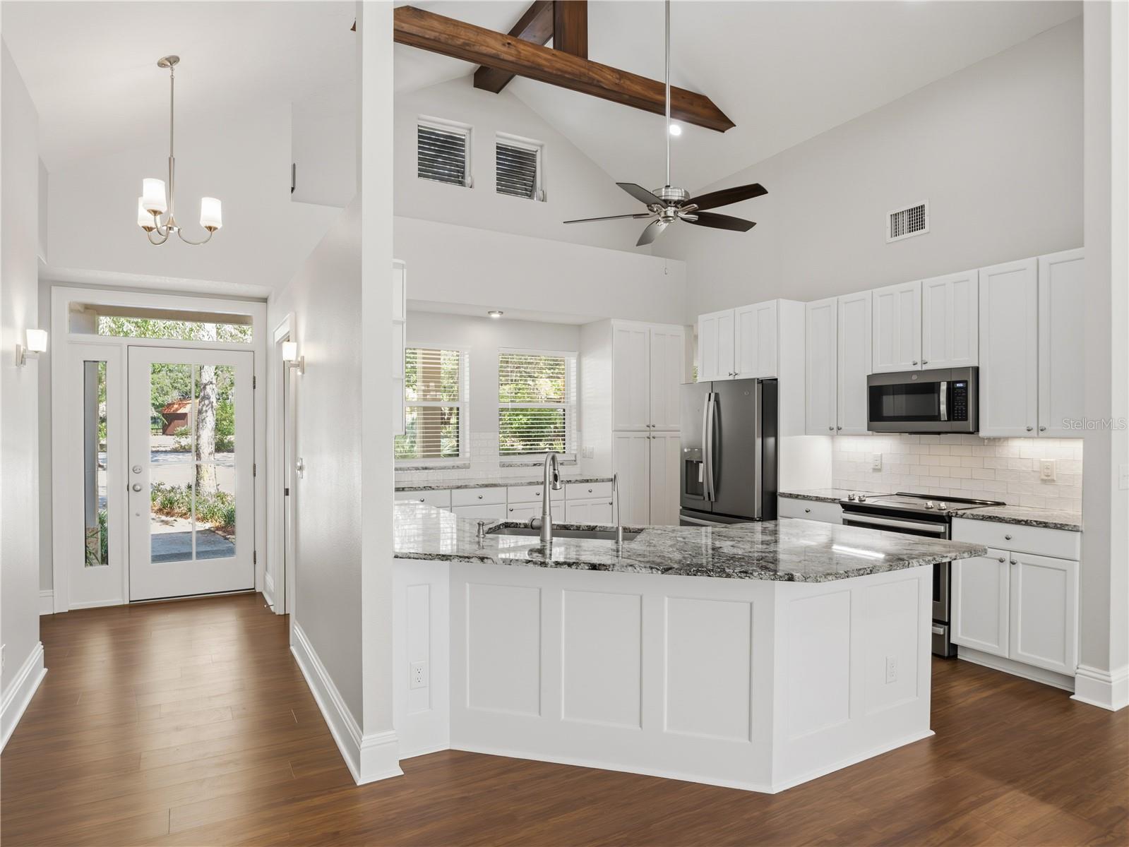 6043 LAKE ERIE RD, GROVELAND, FL, 34736