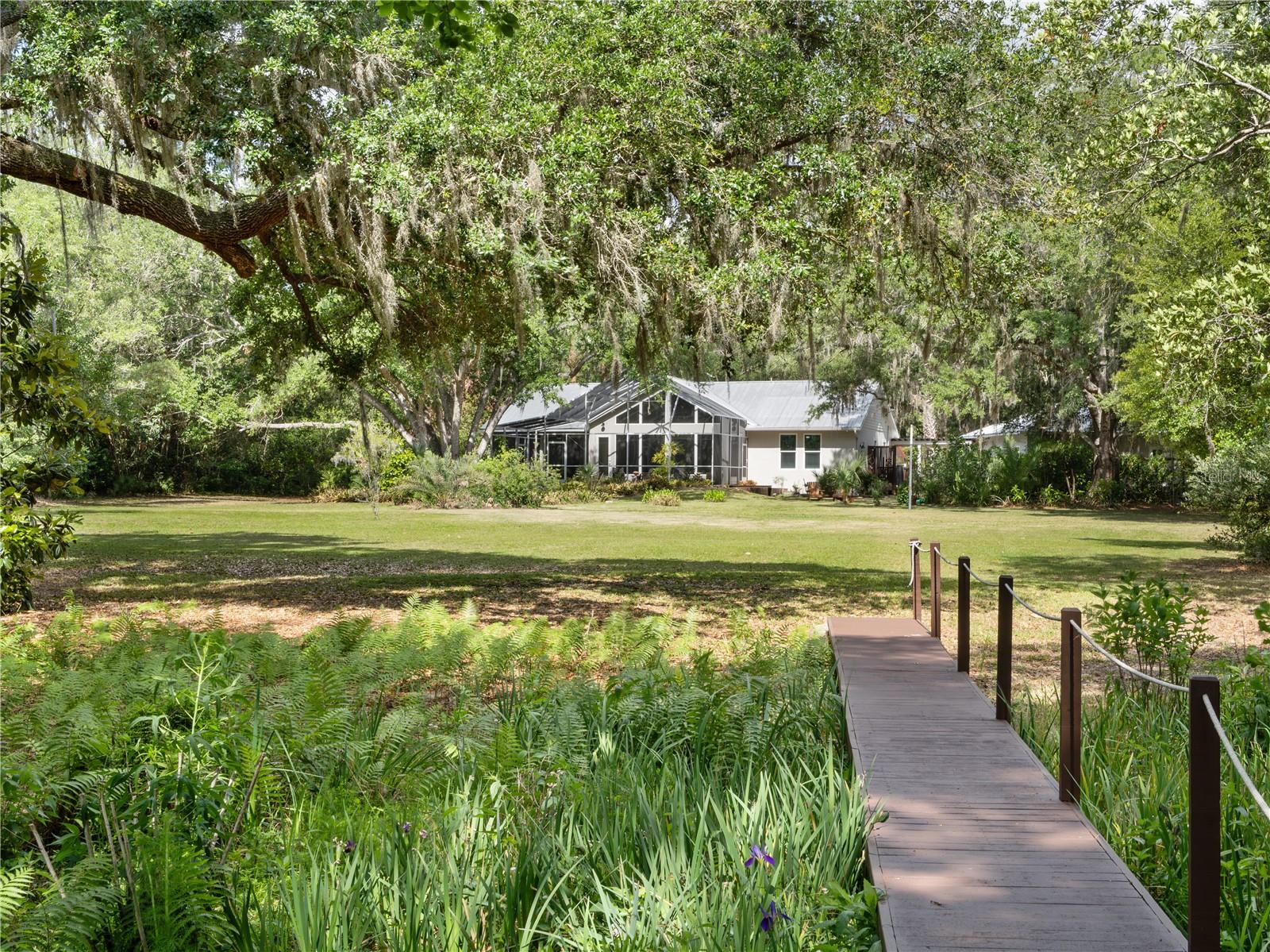 6043 LAKE ERIE RD, GROVELAND, FL, 34736