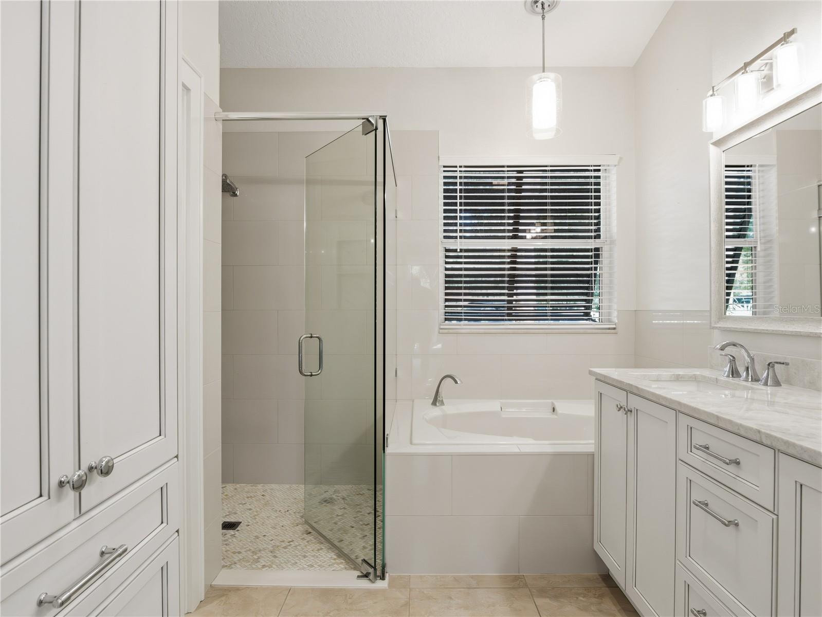 6043 LAKE ERIE RD, GROVELAND, FL, 34736