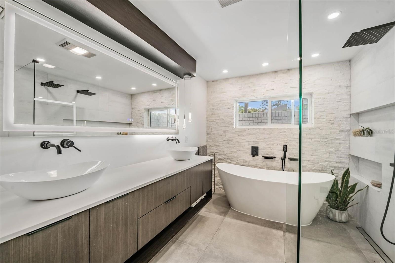 848 HILLSIDE DR, PALM HARBOR, FL, 34683