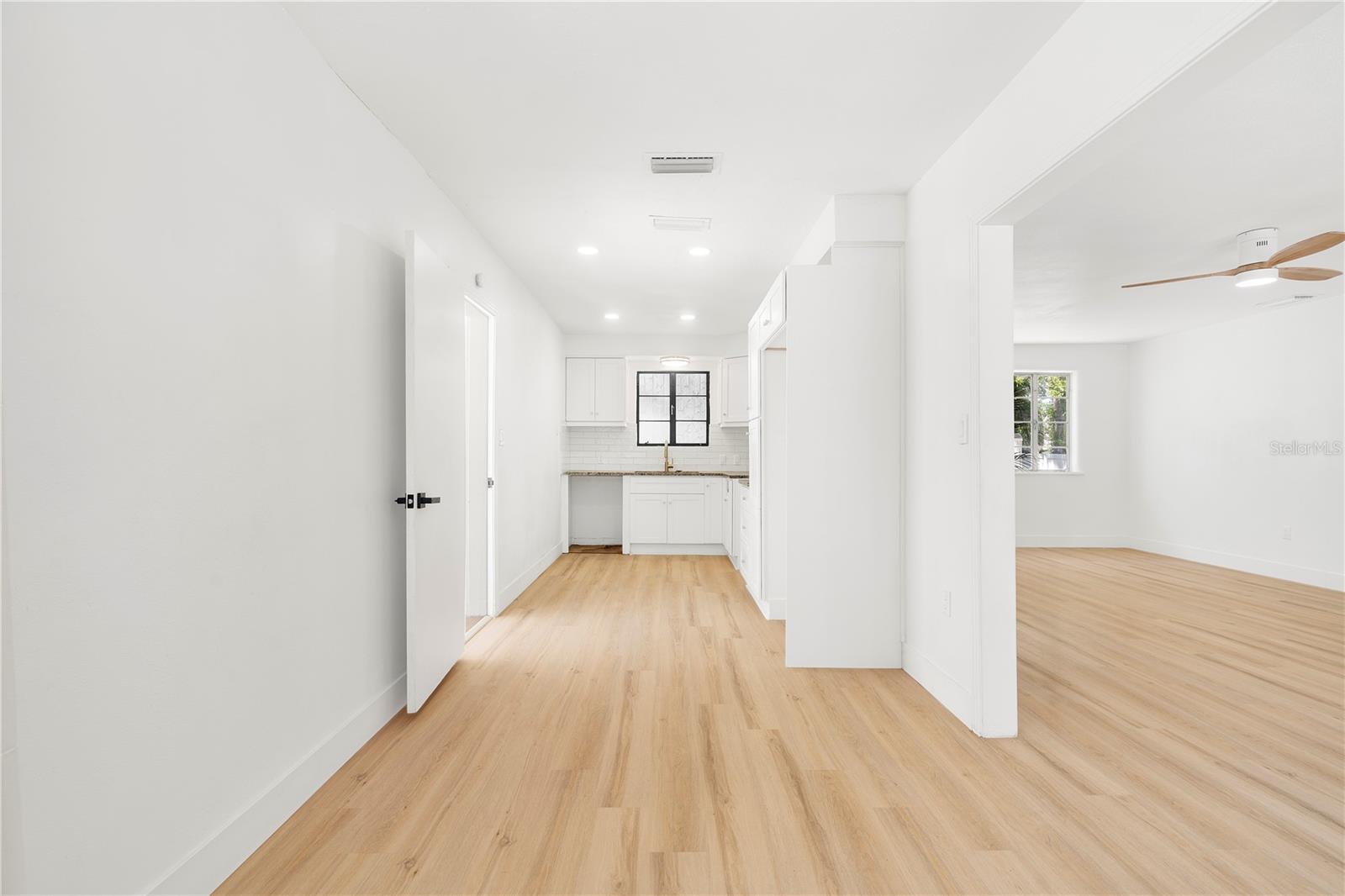 2002 VIRGINIA DR, BRADENTON, FL, 34205