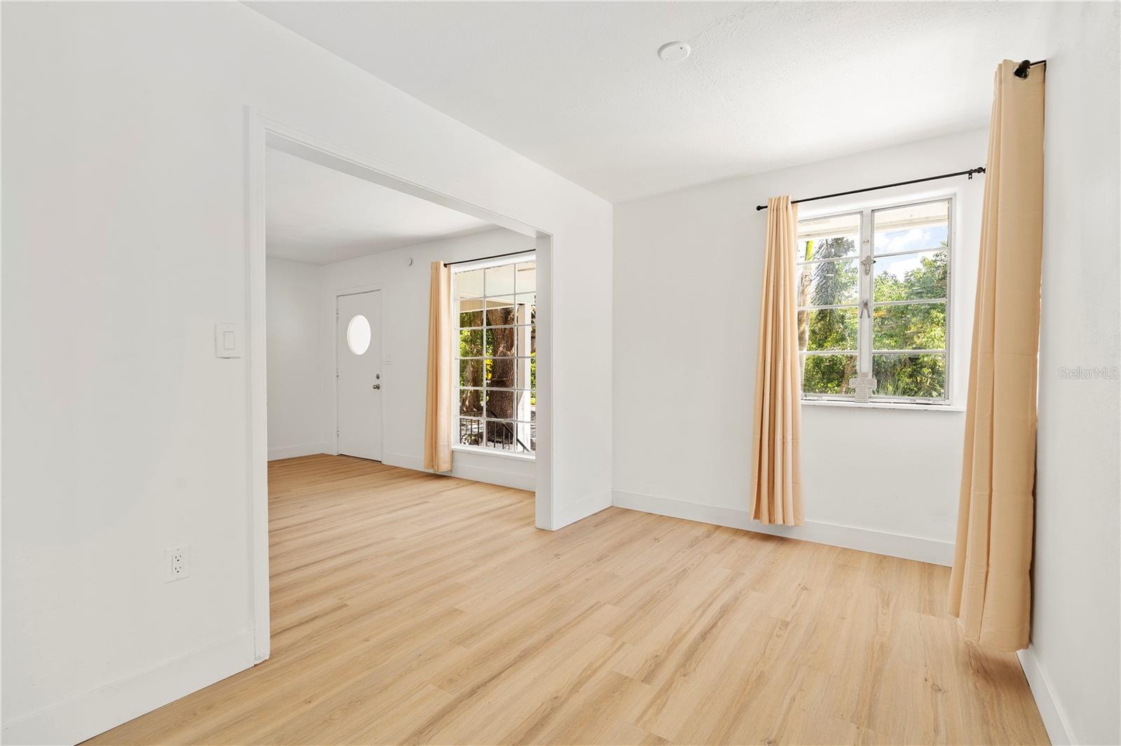 2002 VIRGINIA DR, BRADENTON, FL, 34205