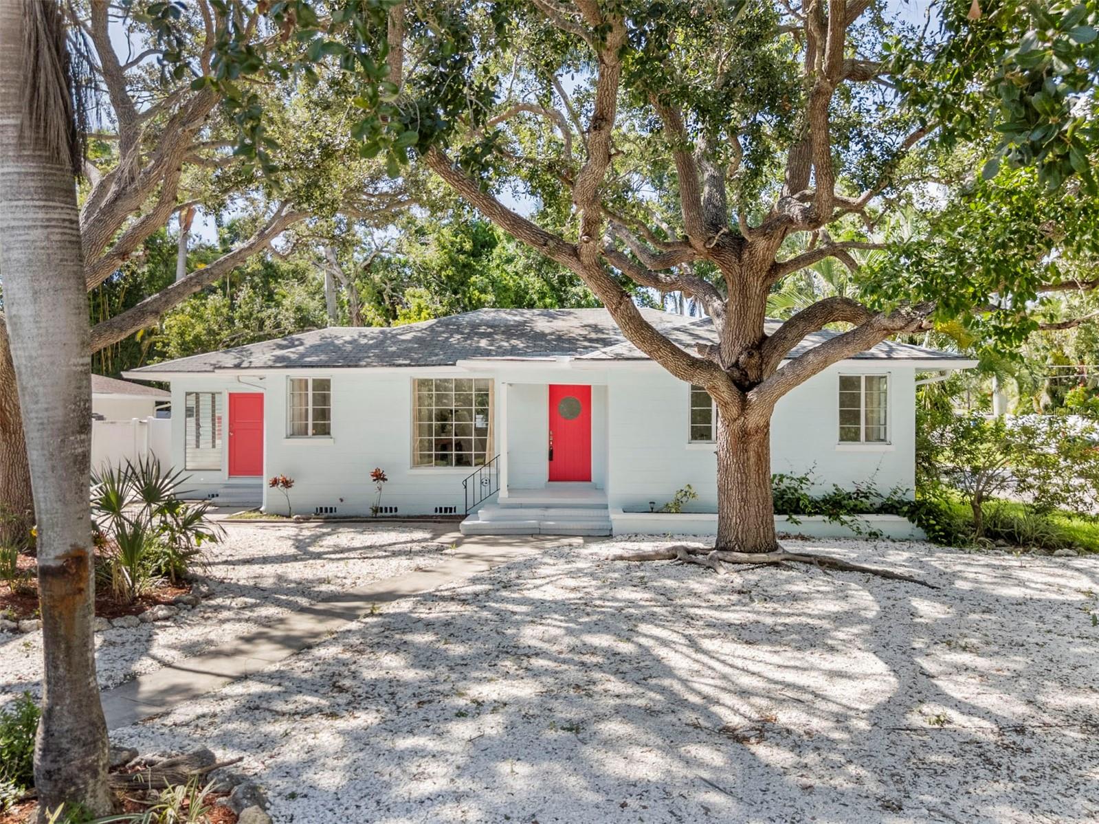 2002 VIRGINIA DR, BRADENTON, FL, 34205