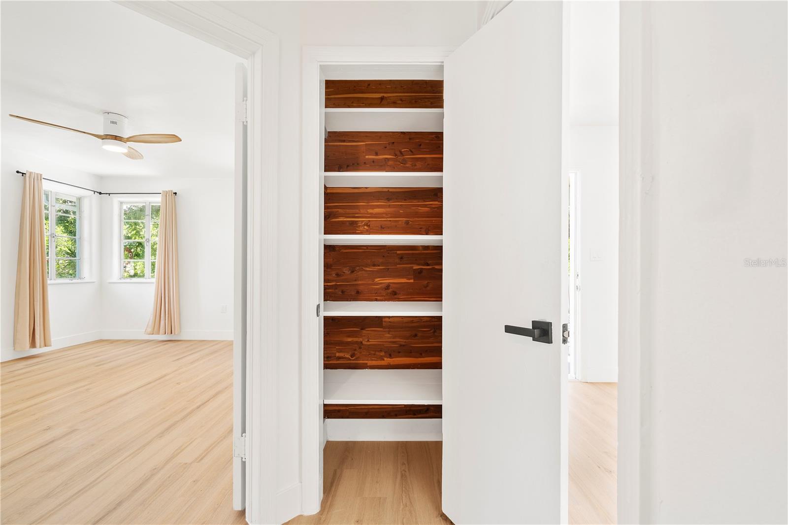 2002 VIRGINIA DR, BRADENTON, FL, 34205