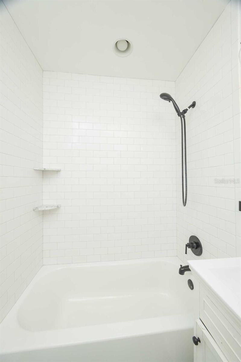 2964 ALONSO RD, JACKSONVILLE, FL, 32216