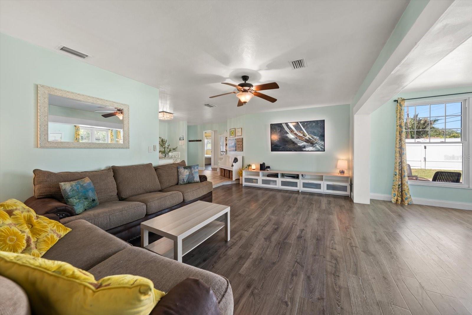 13497 100TH AVE, SEMINOLE, FL, 33776