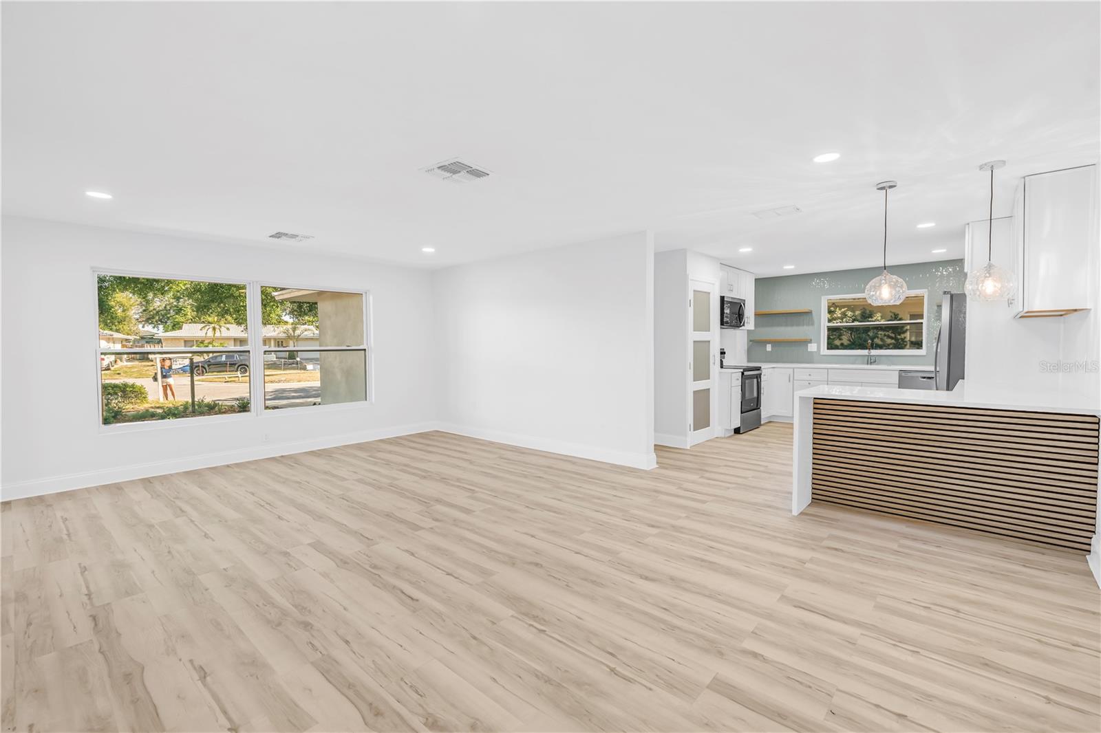 2161 NE HILLWOOD CT, CLEARWATER, FL, 33763