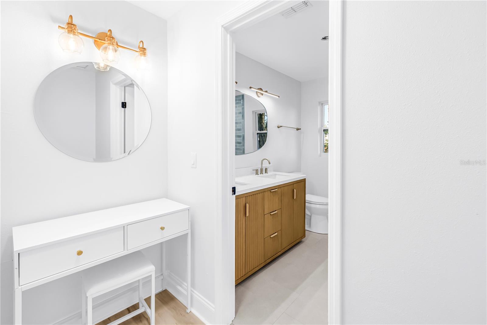 2161 NE HILLWOOD CT, CLEARWATER, FL, 33763