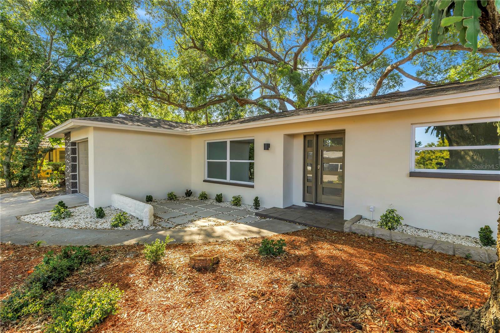 2161 NE HILLWOOD CT, CLEARWATER, FL, 33763