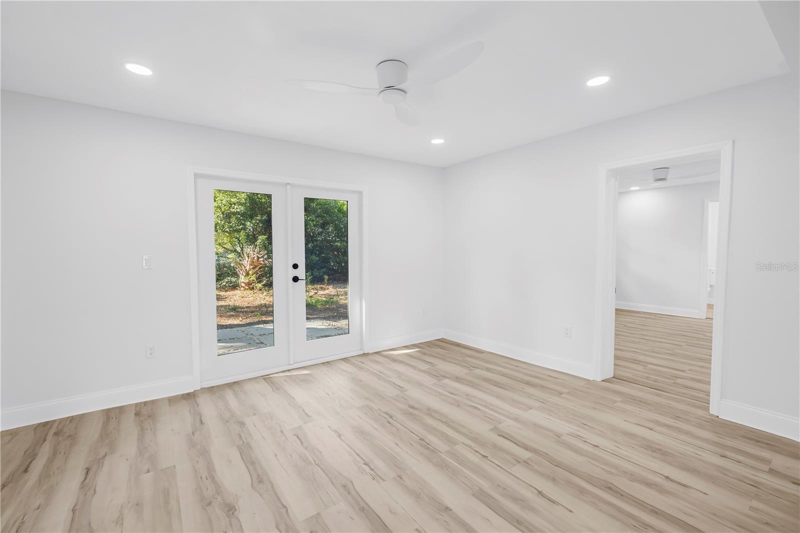 2161 NE HILLWOOD CT, CLEARWATER, FL, 33763