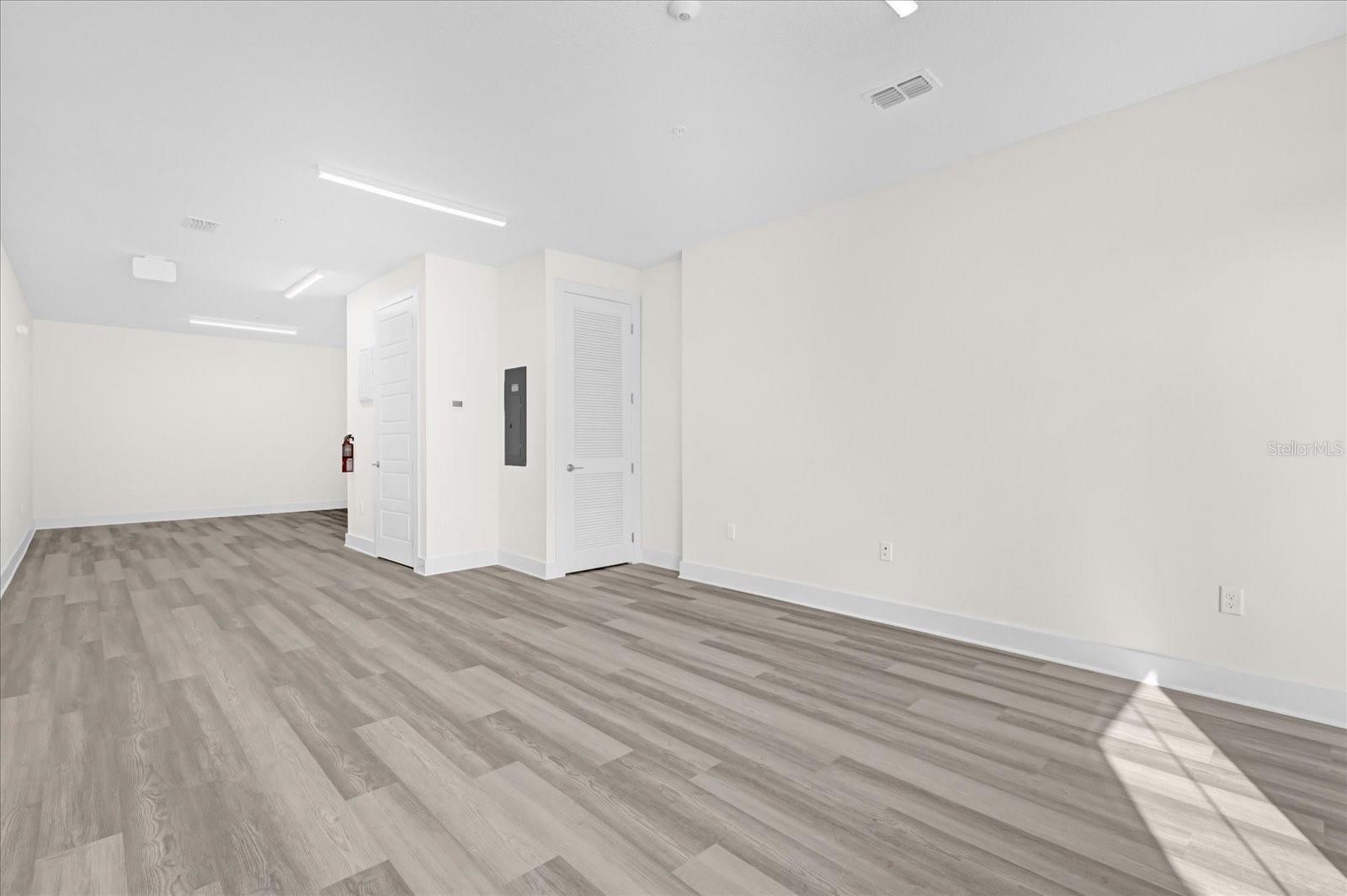 415 MIKE ROBERTO WAY, OVIEDO, FL, 32765