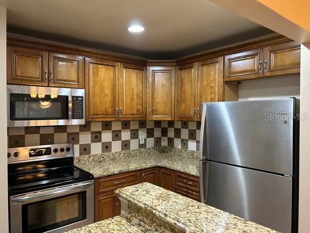 130 JASMINE WOODS CT #9B, DELTONA, FL, 32725