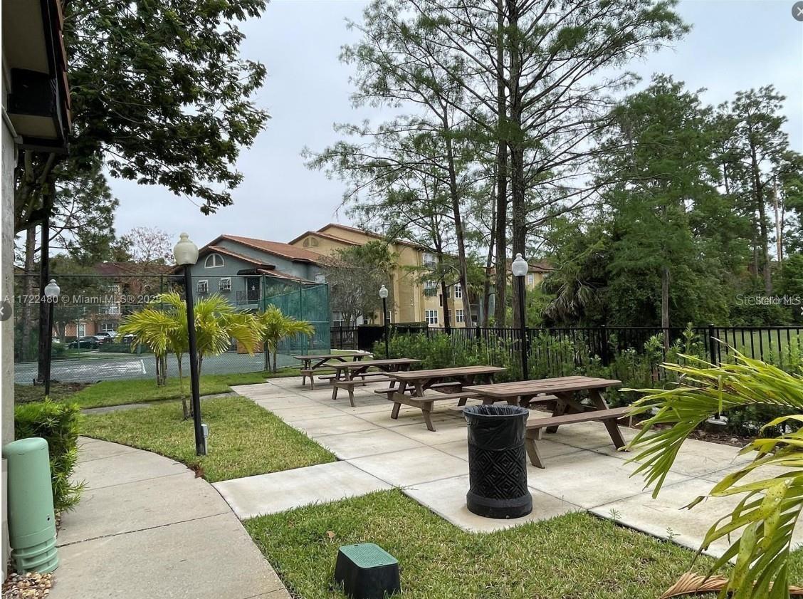 5160 CONROY RD #14, ORLANDO, FL, 32811