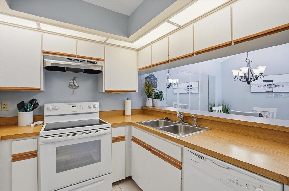 646 BIRD BAY DR E #205, VENICE, FL, 34285