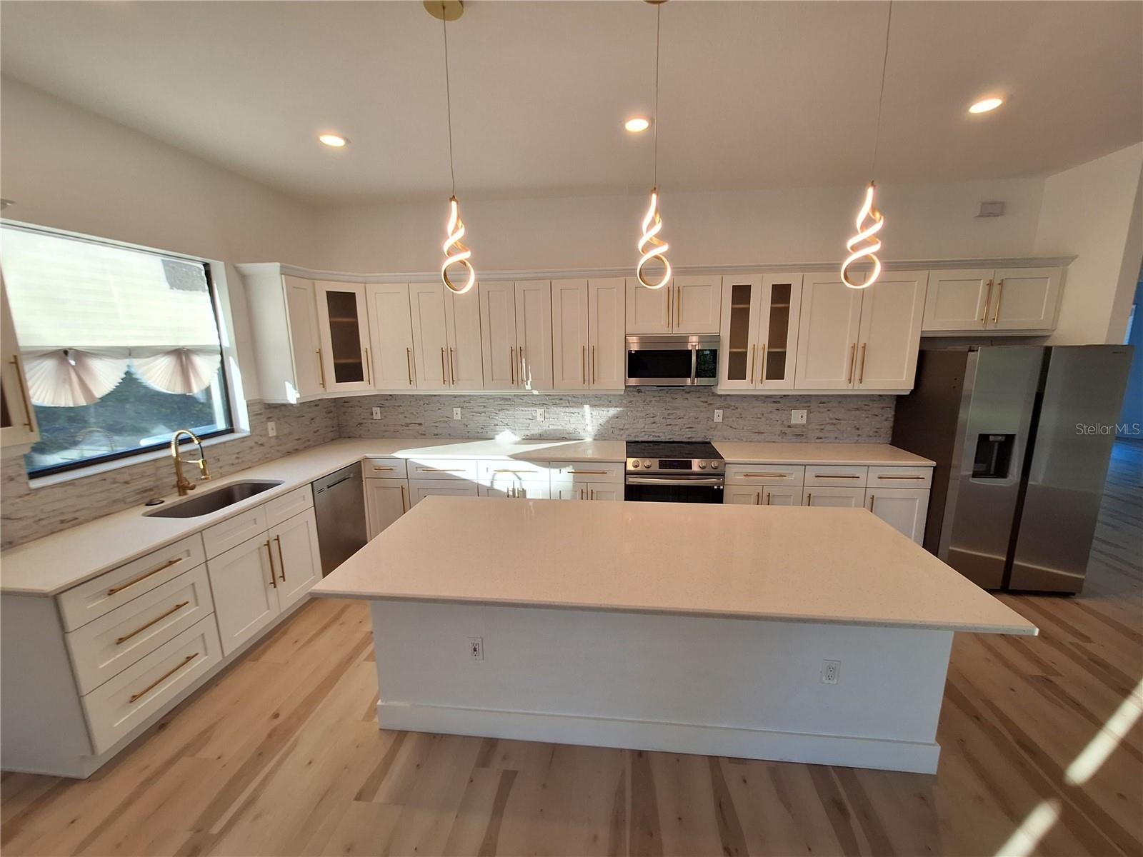 289 ALBATROSS RD, ROTONDA WEST, FL, 33947