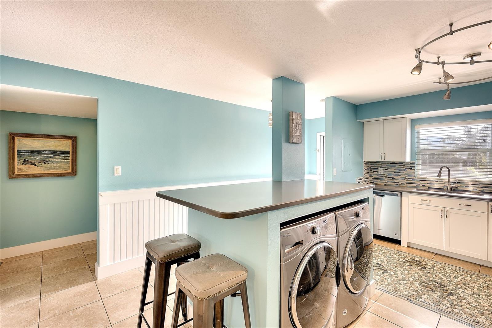 4307 GULF DR #207, HOLMES BEACH, FL, 34217