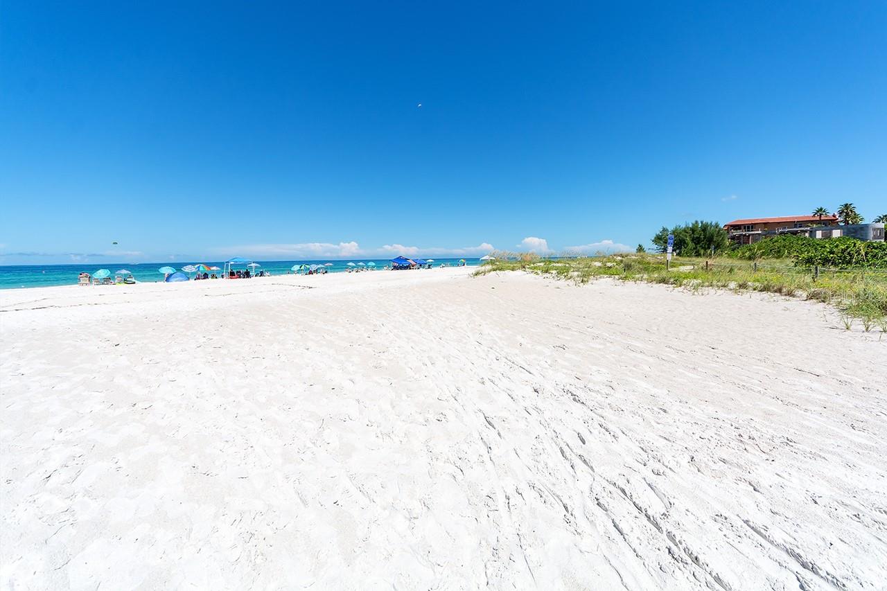 4307 GULF DR #207, HOLMES BEACH, FL, 34217