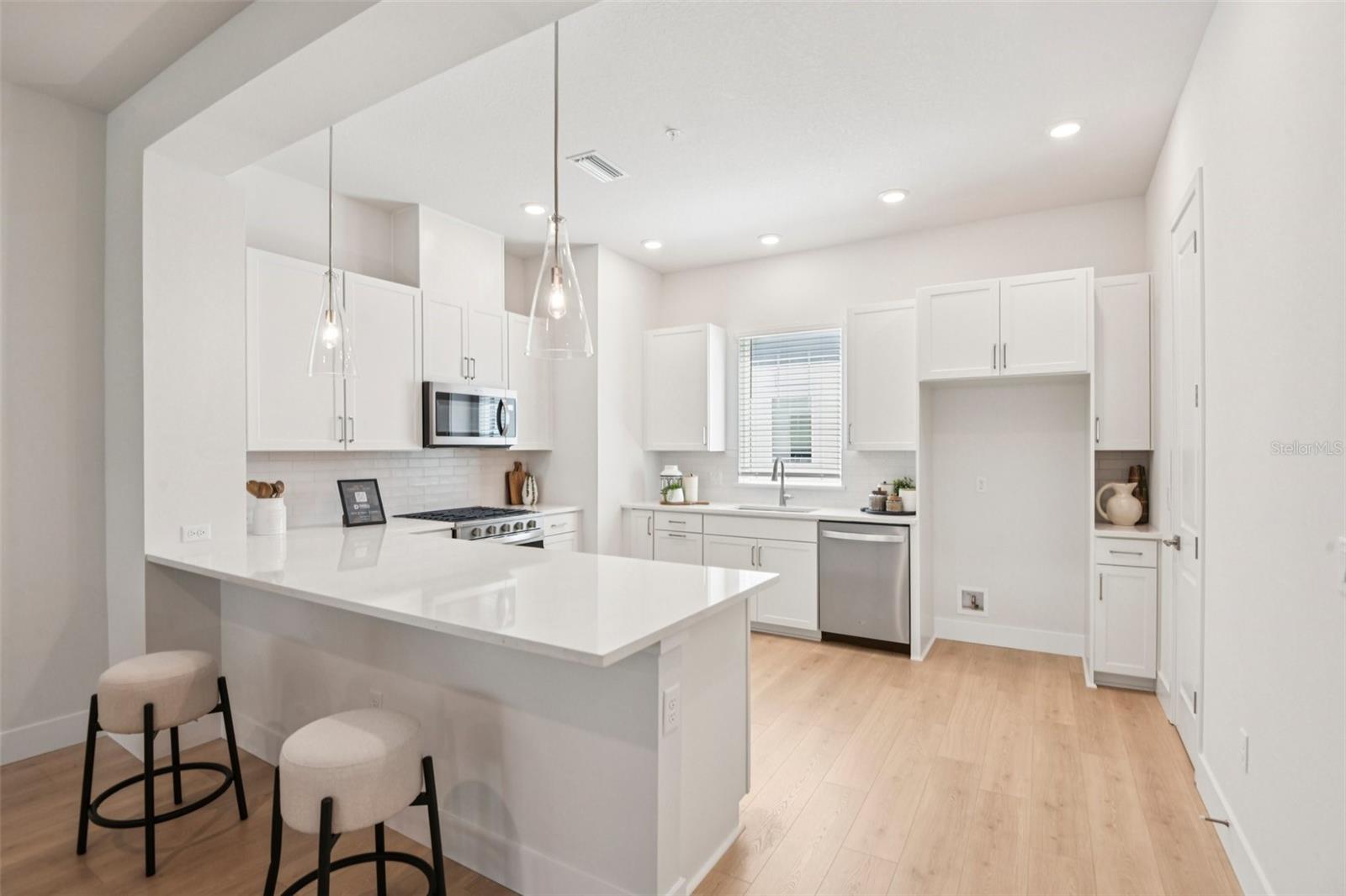 3129 4TH TER N, ST PETERSBURG, FL, 33713