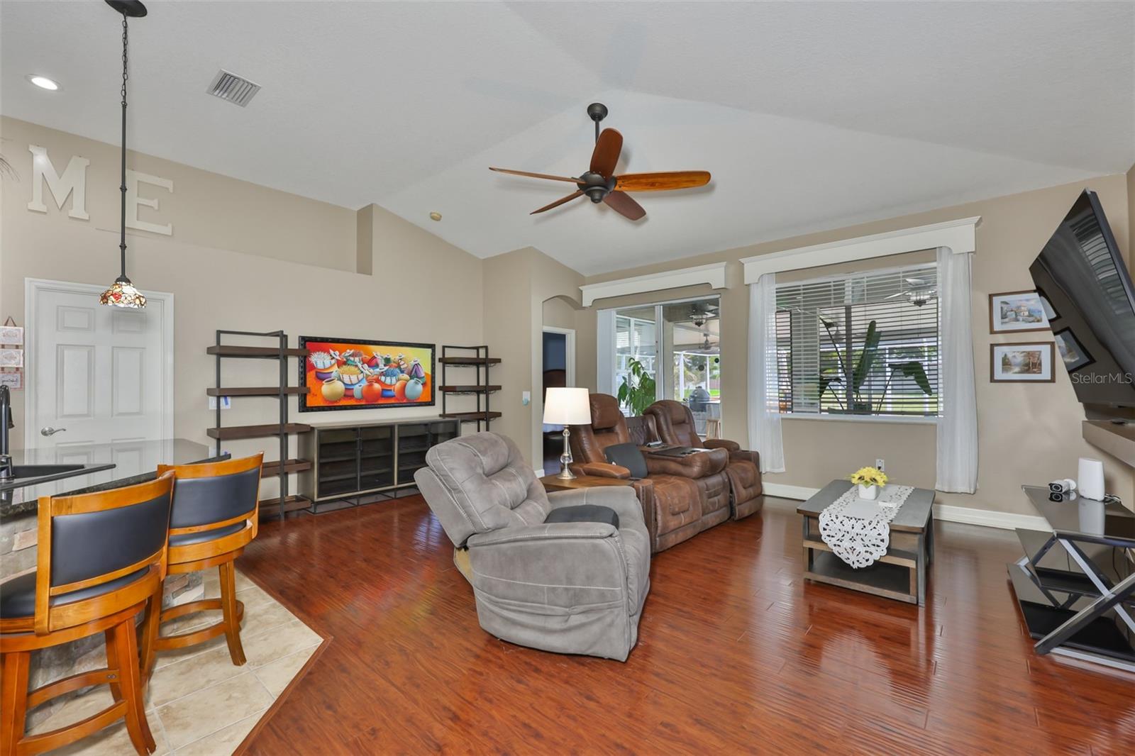 7318 GUILFORD PINE LN, APOLLO BEACH, FL, 33572