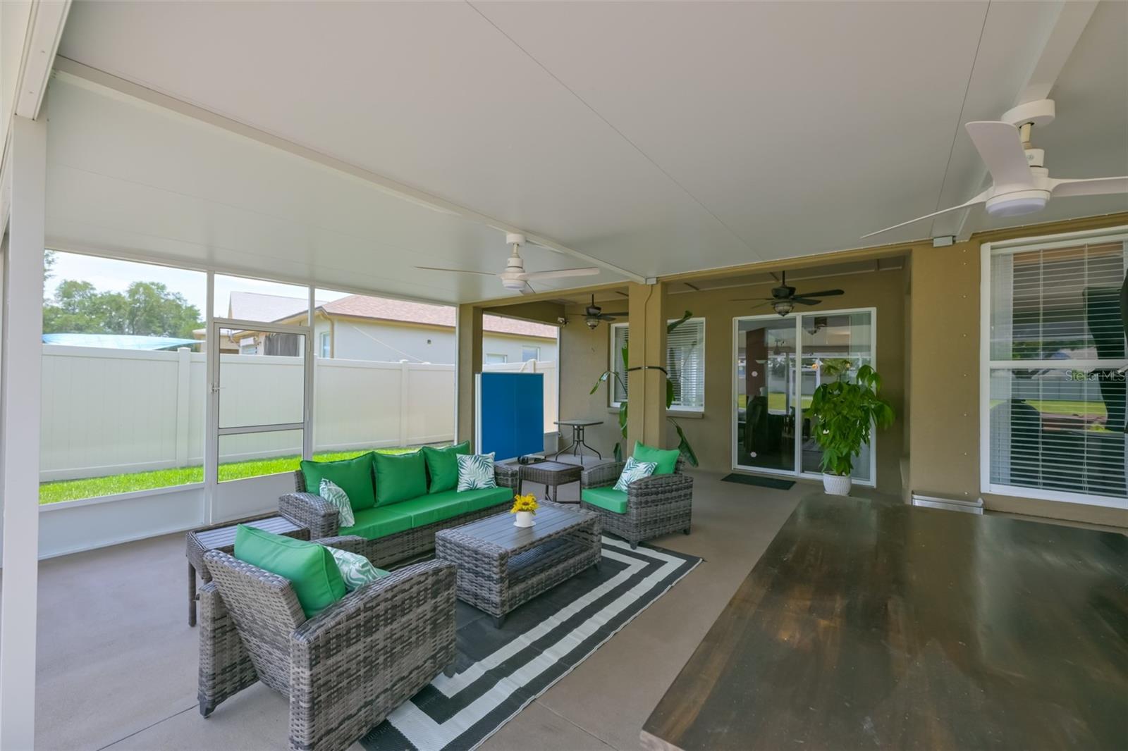 7318 GUILFORD PINE LN, APOLLO BEACH, FL, 33572