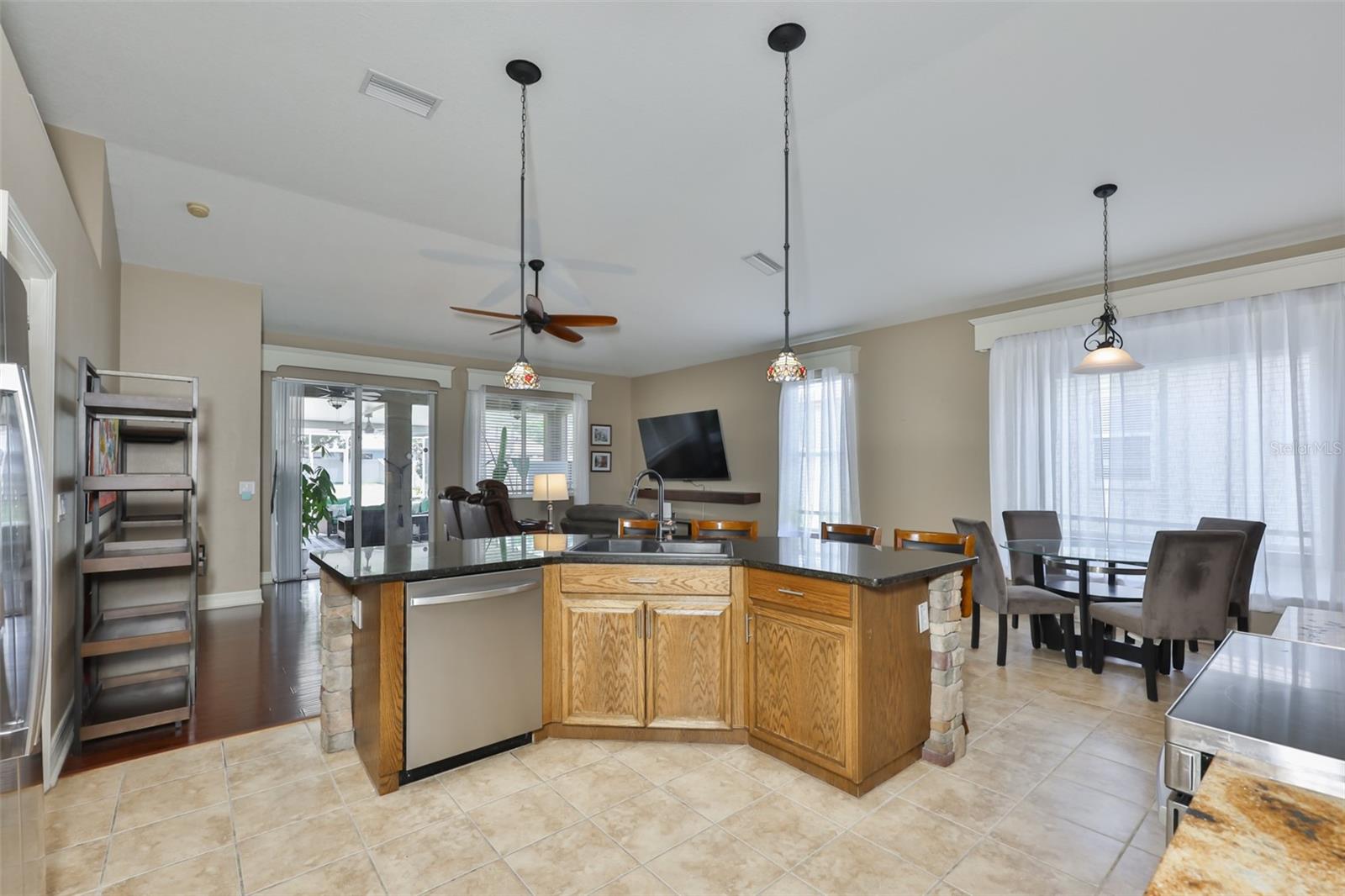 7318 GUILFORD PINE LN, APOLLO BEACH, FL, 33572