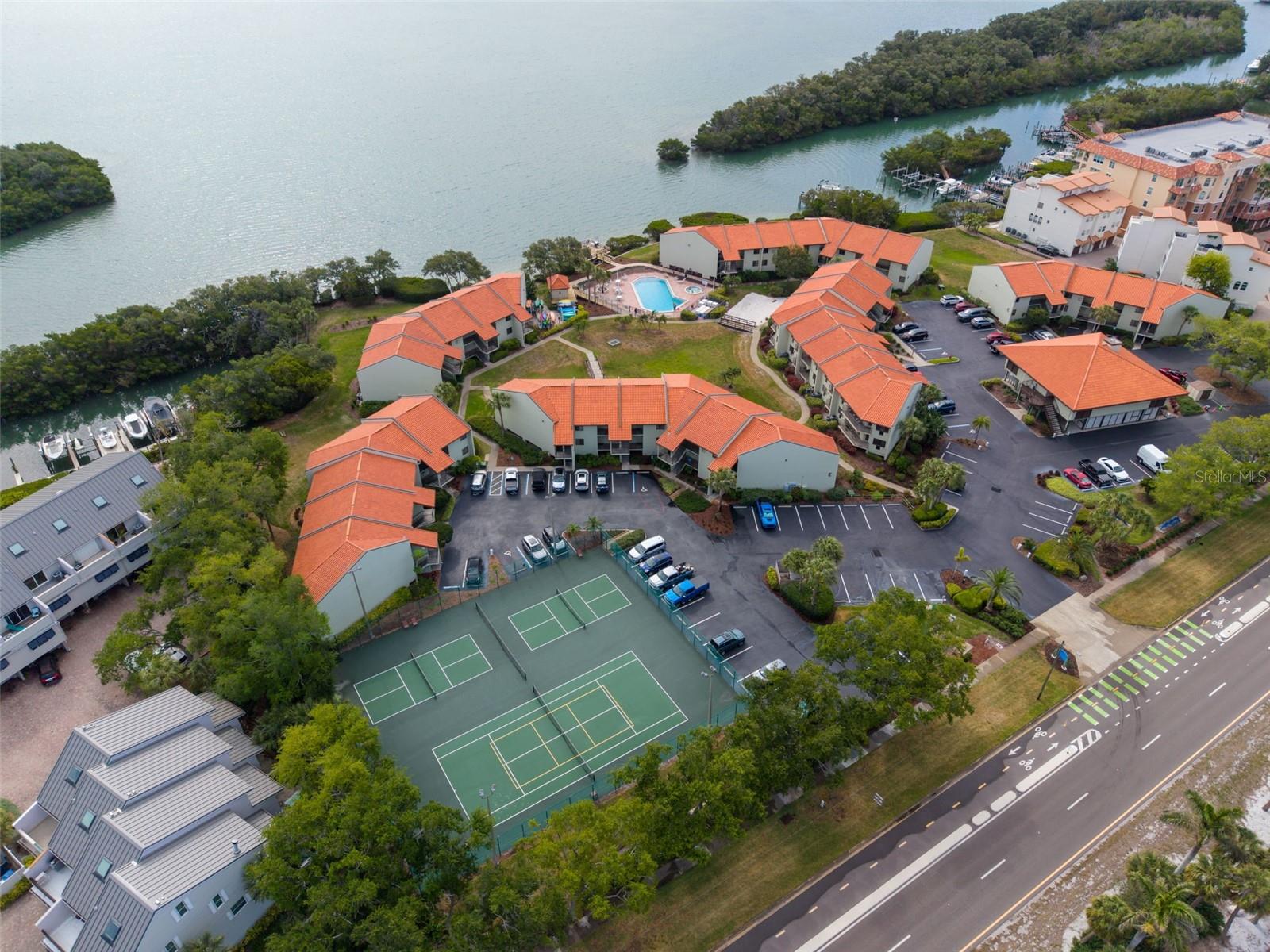 1515 PINELLAS BAYWAY S #14, TIERRA VERDE, FL, 33715