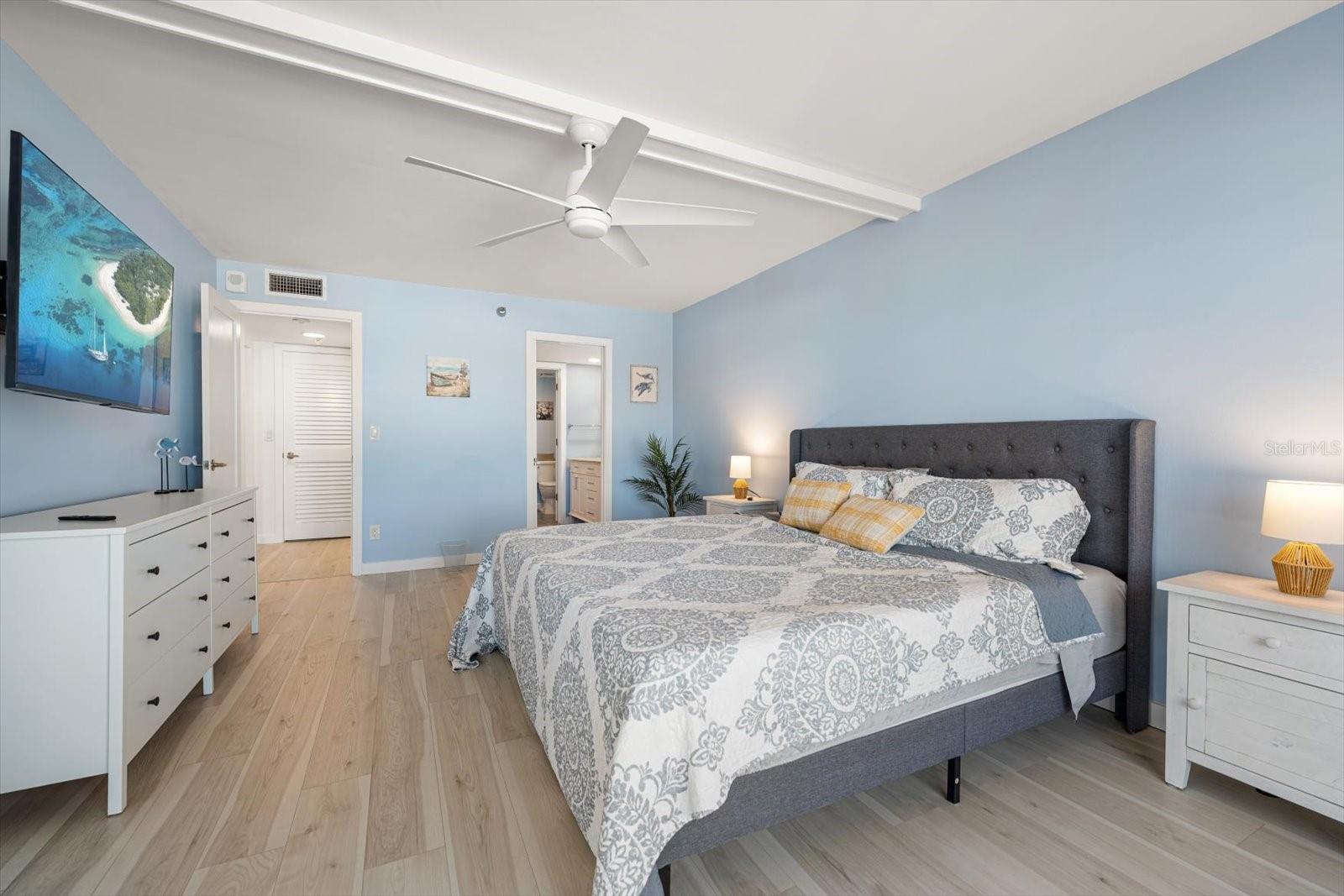 900 GULF BLVD #204, INDIAN ROCKS BEACH, FL, 33785