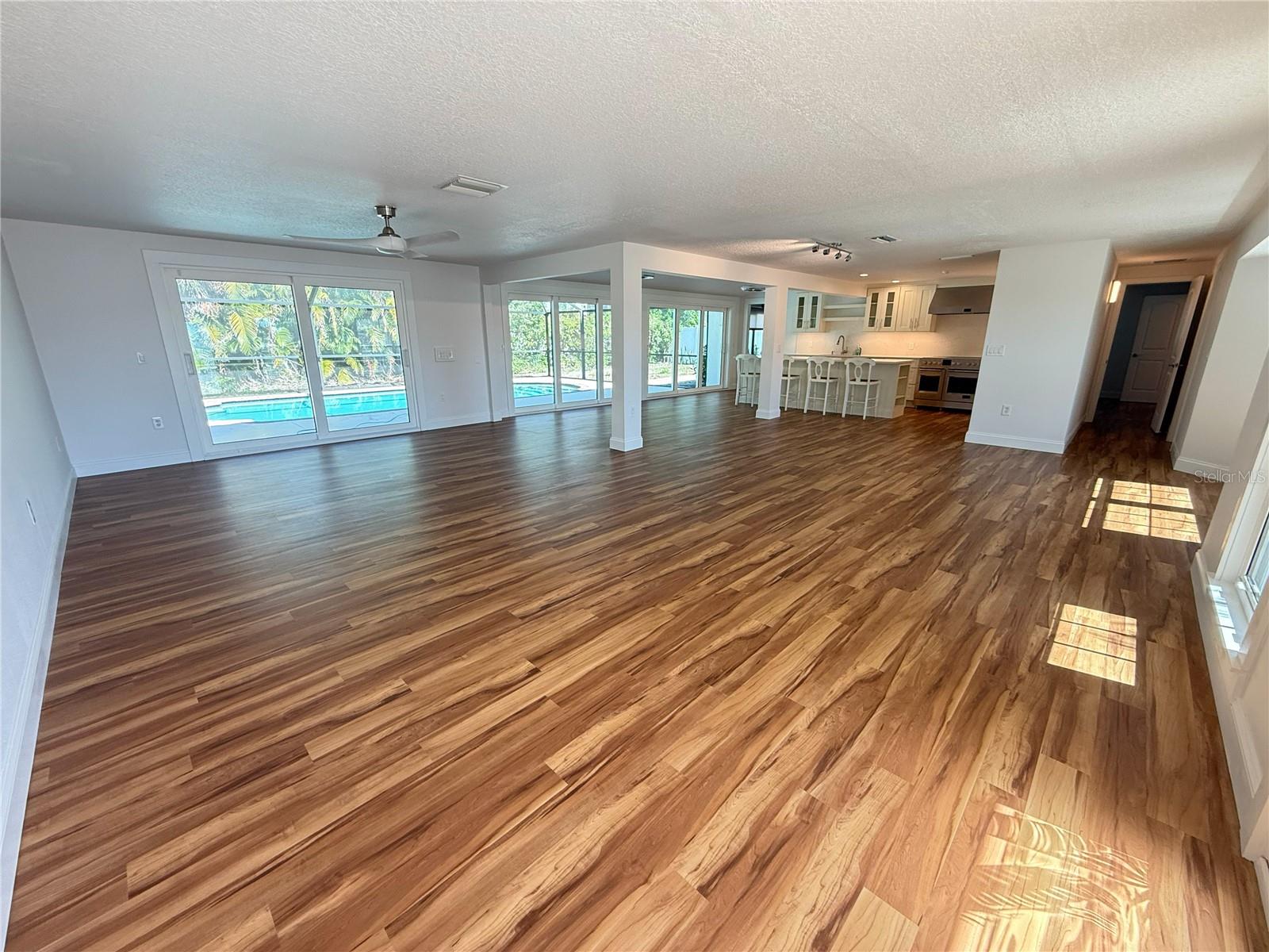 5569 SHADOW LAWN DR, SARASOTA, FL, 34242