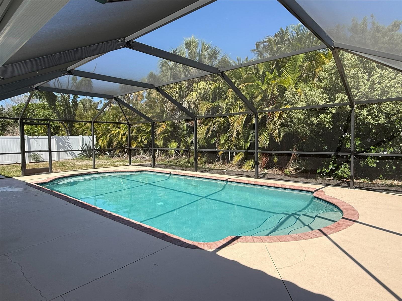 5569 SHADOW LAWN DR, SARASOTA, FL, 34242
