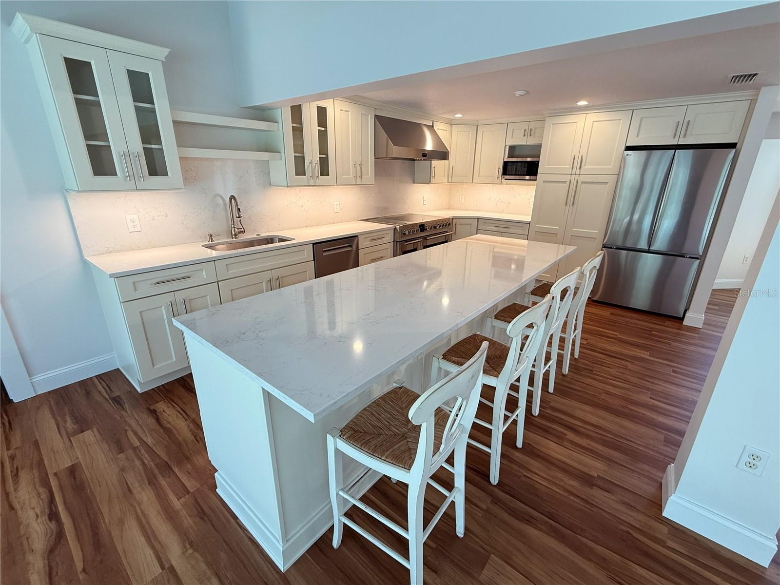 5569 SHADOW LAWN DR, SARASOTA, FL, 34242