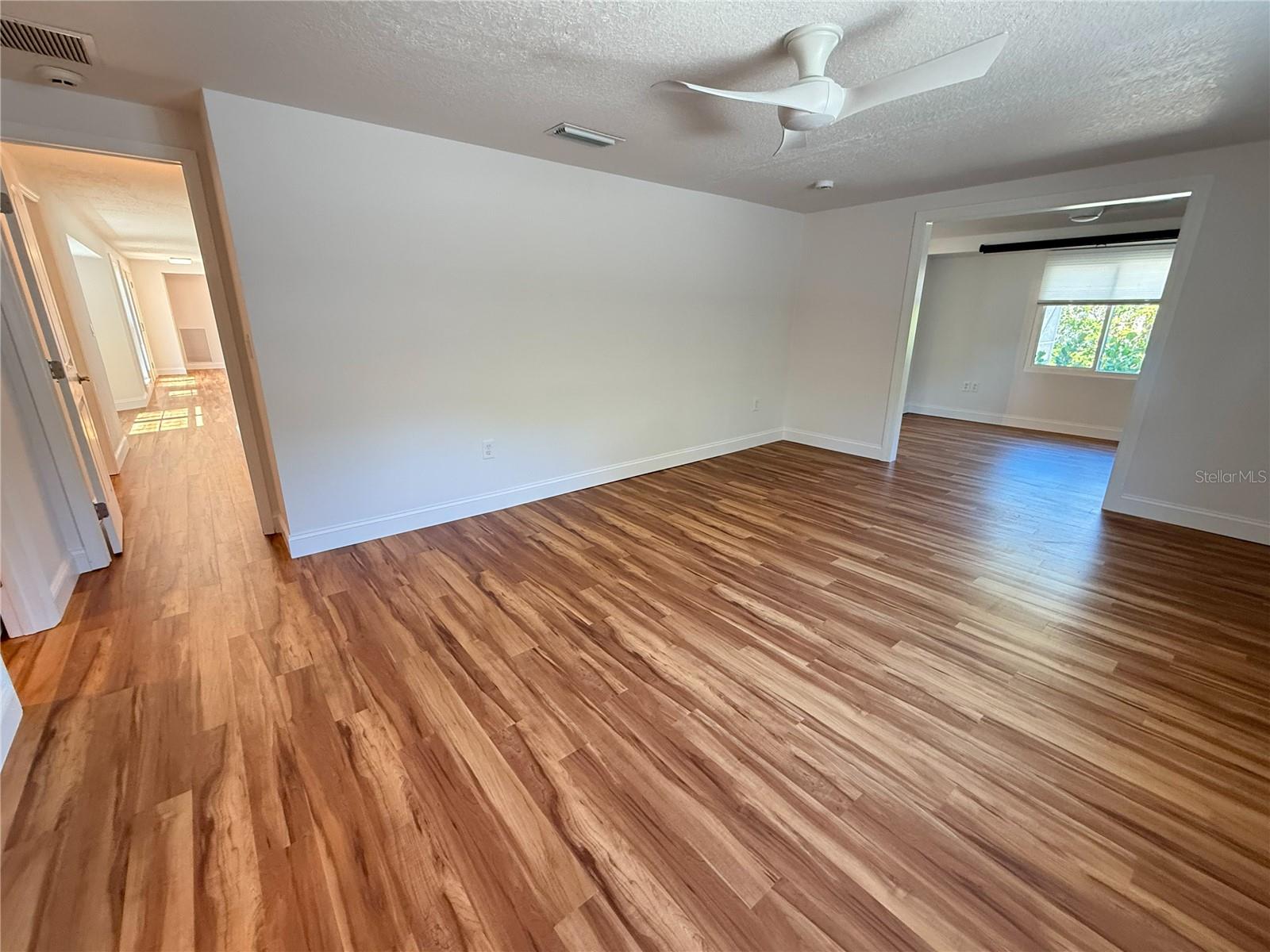 5569 SHADOW LAWN DR, SARASOTA, FL, 34242