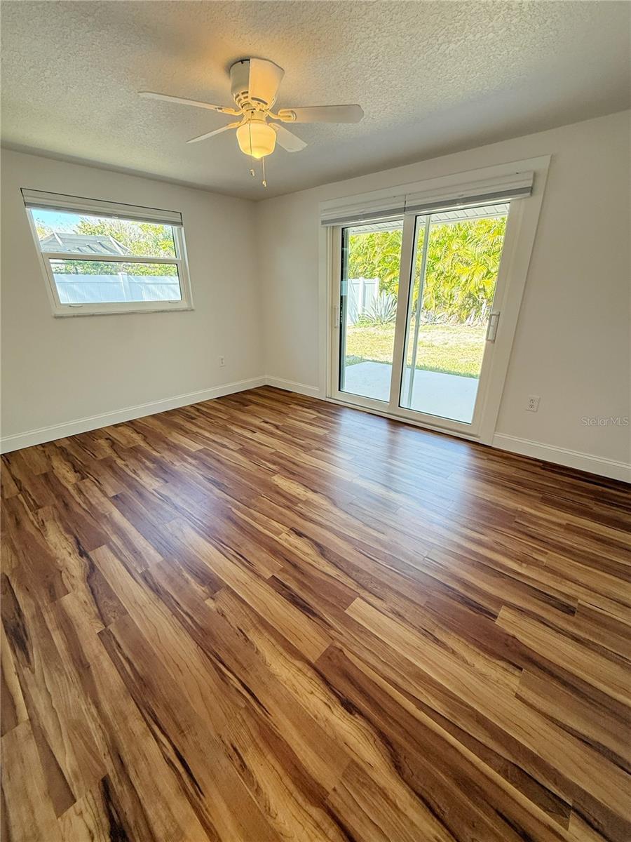 5569 SHADOW LAWN DR, SARASOTA, FL, 34242