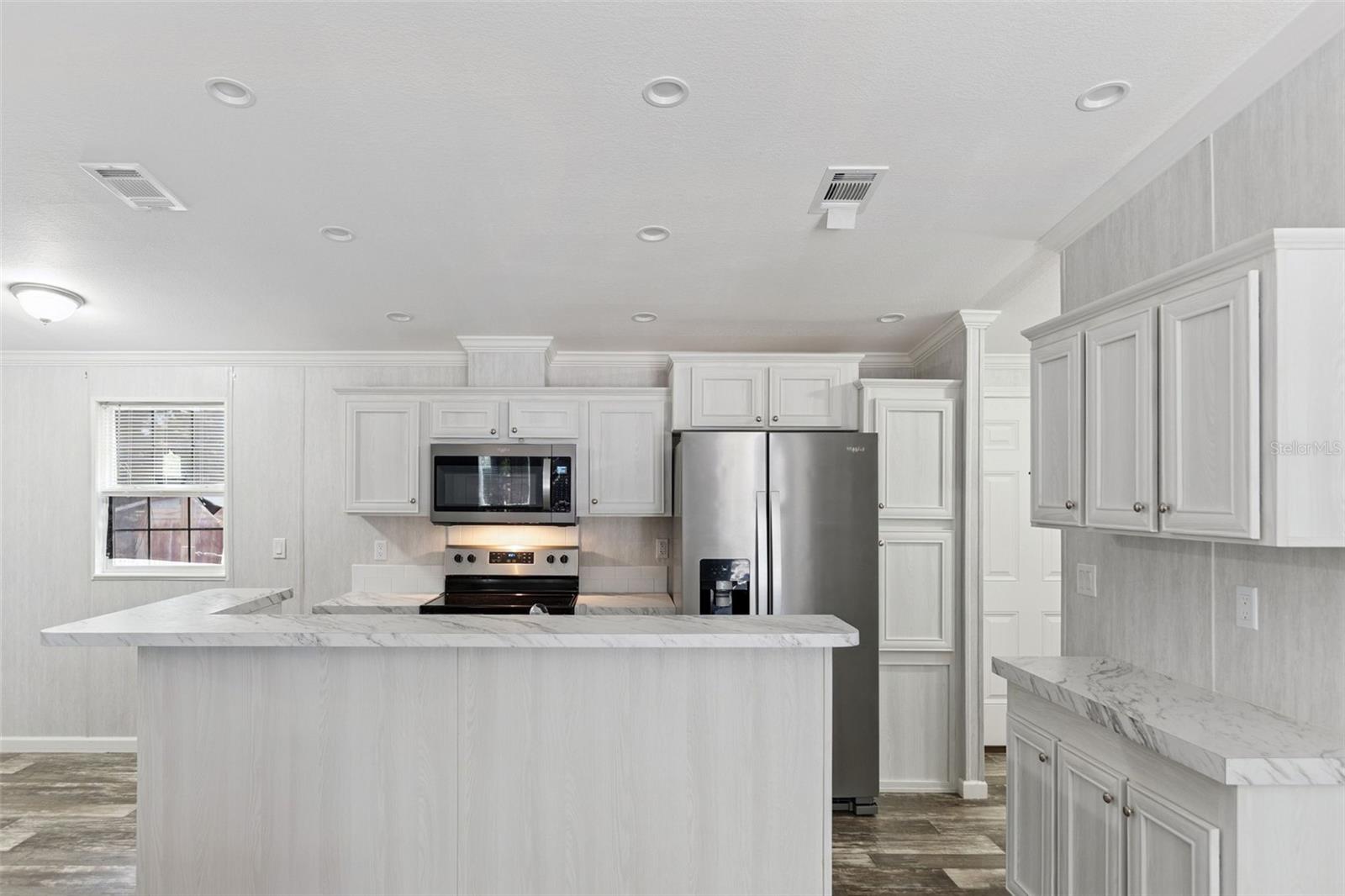 36 CANDLELIGHT DR, LAKE WALES, FL, 33859