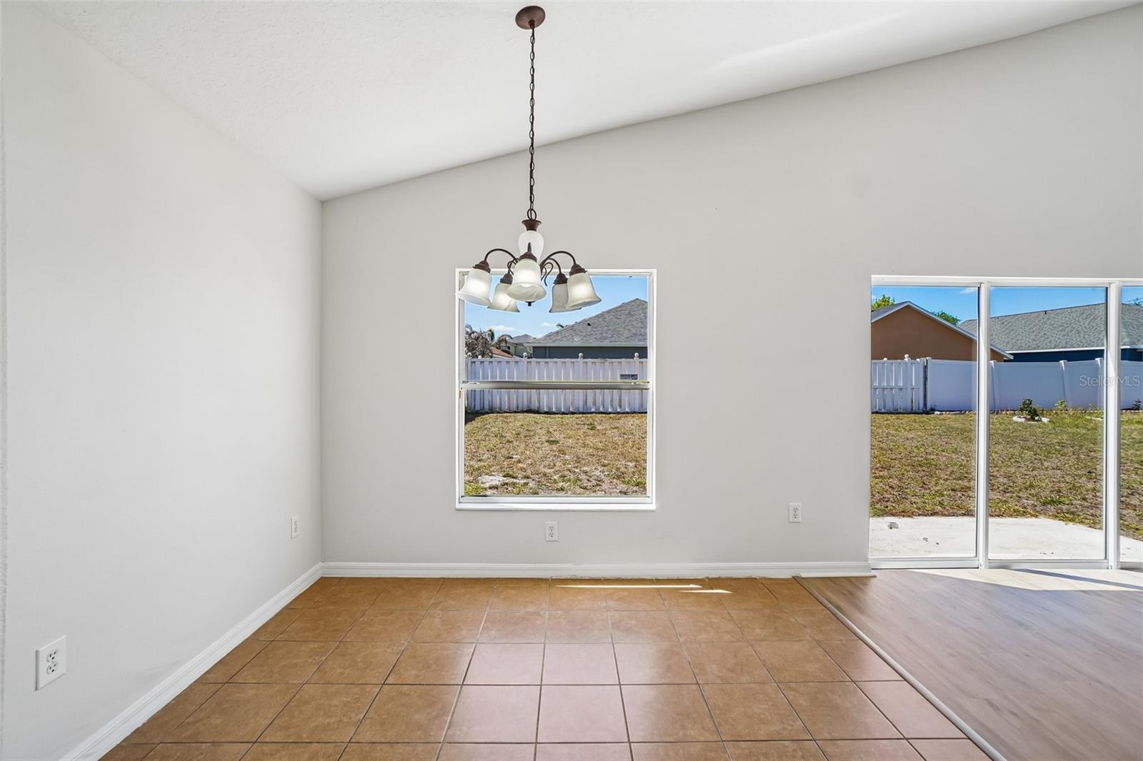 7613 WOOD VIOLET DR, GIBSONTON, FL, 33534