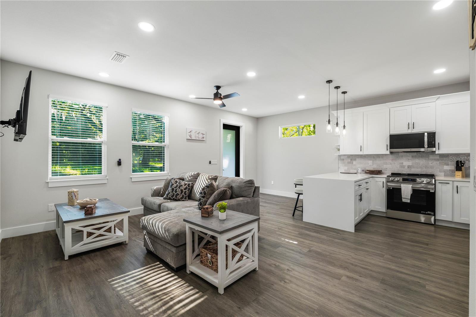 174-176 S LEMON AVE, BROOKSVILLE, FL, 34601