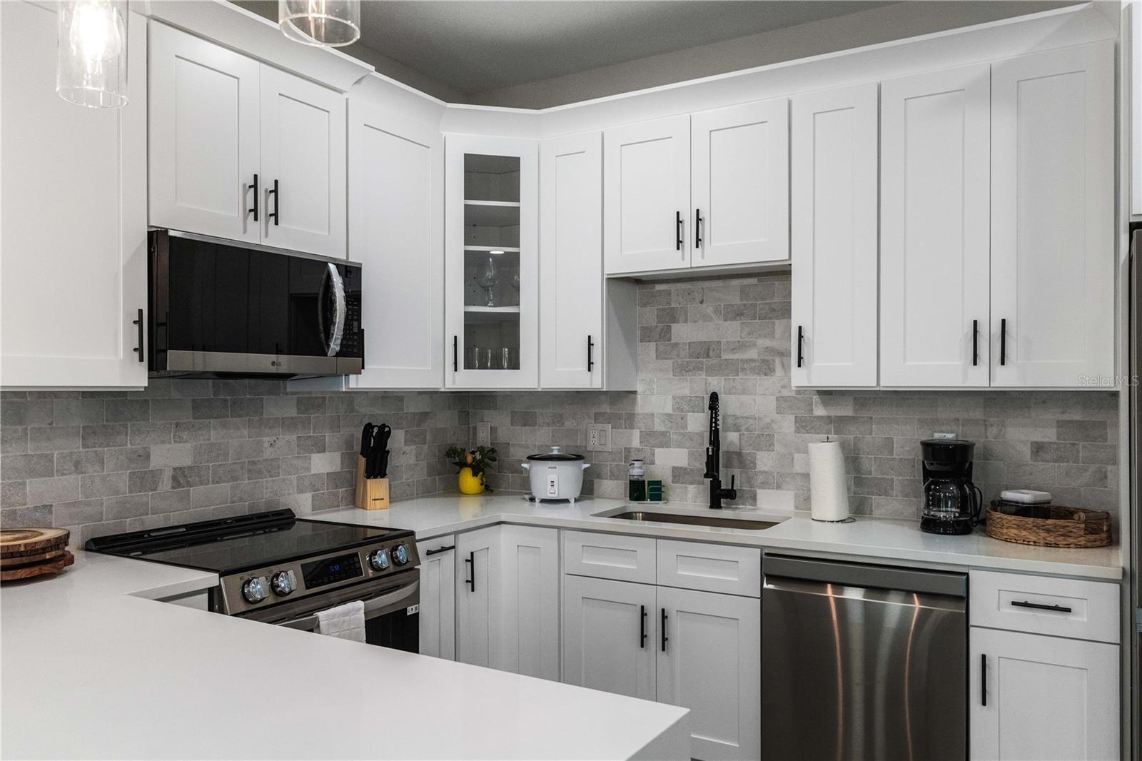 174-176 S LEMON AVE, BROOKSVILLE, FL, 34601