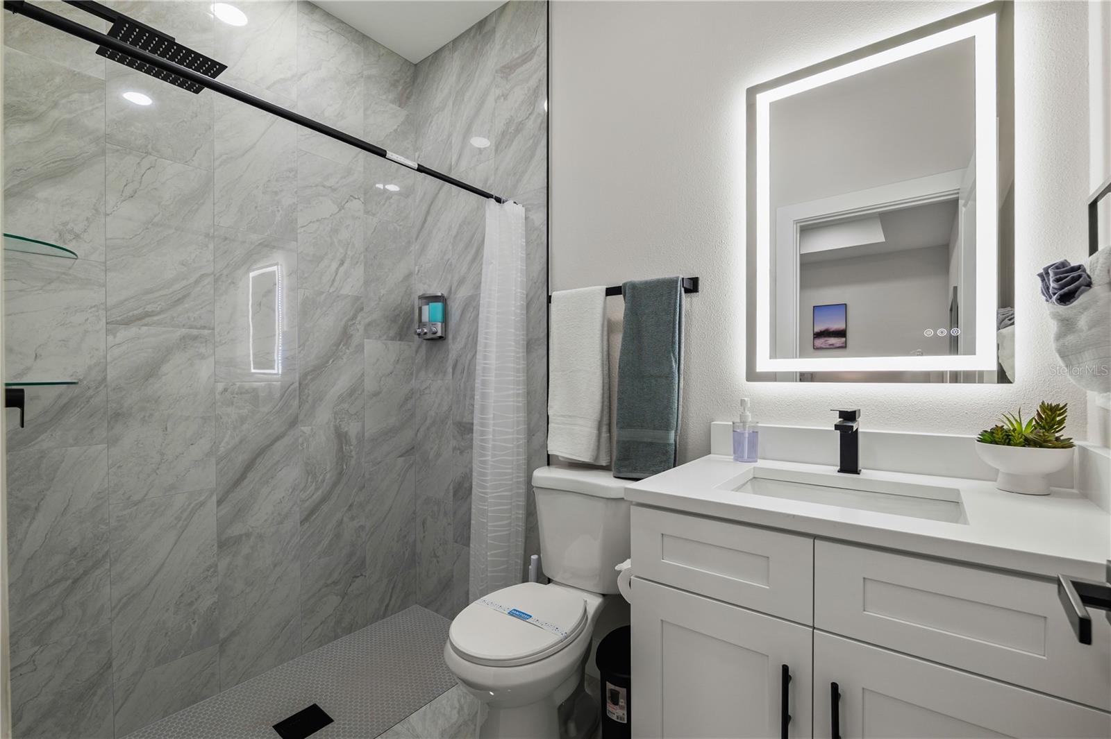 174-176 S LEMON AVE, BROOKSVILLE, FL, 34601