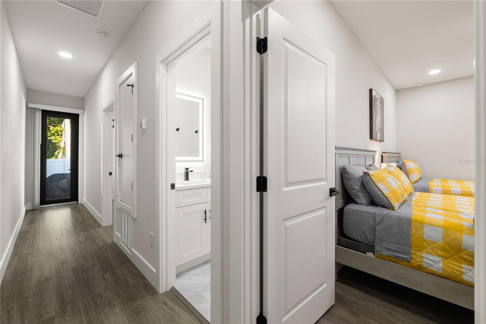 174-176 S LEMON AVE, BROOKSVILLE, FL, 34601