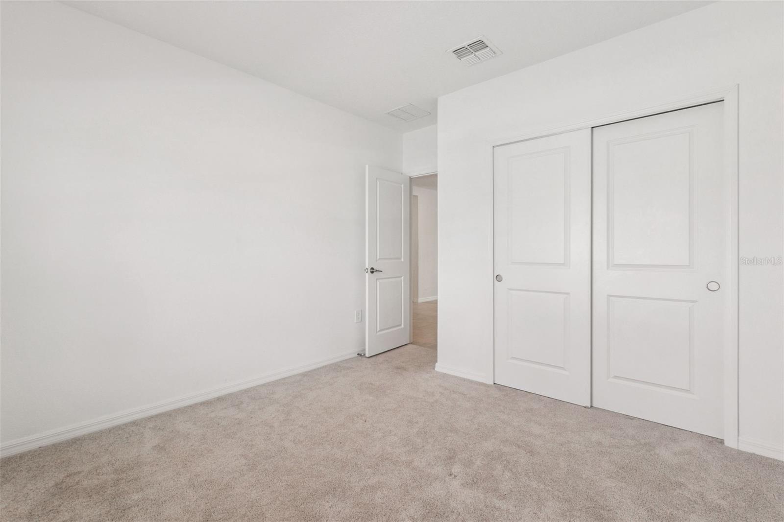 33857 SKY BLOSSOM CIR, LEESBURG, FL, 34788