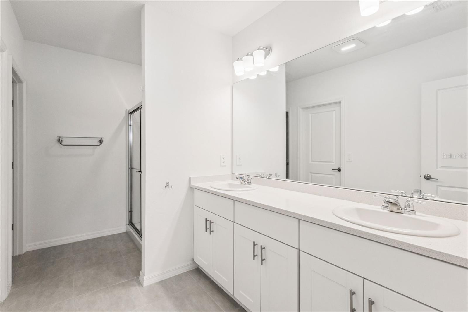 33857 SKY BLOSSOM CIR, LEESBURG, FL, 34788