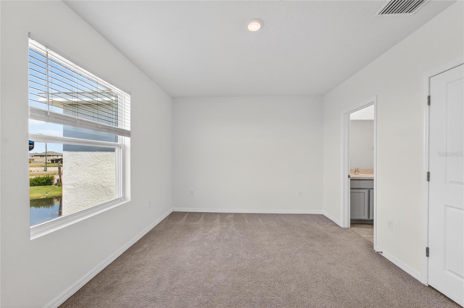 136 MANGROVE SHADE CIR, APOLLO BEACH, FL, 33572