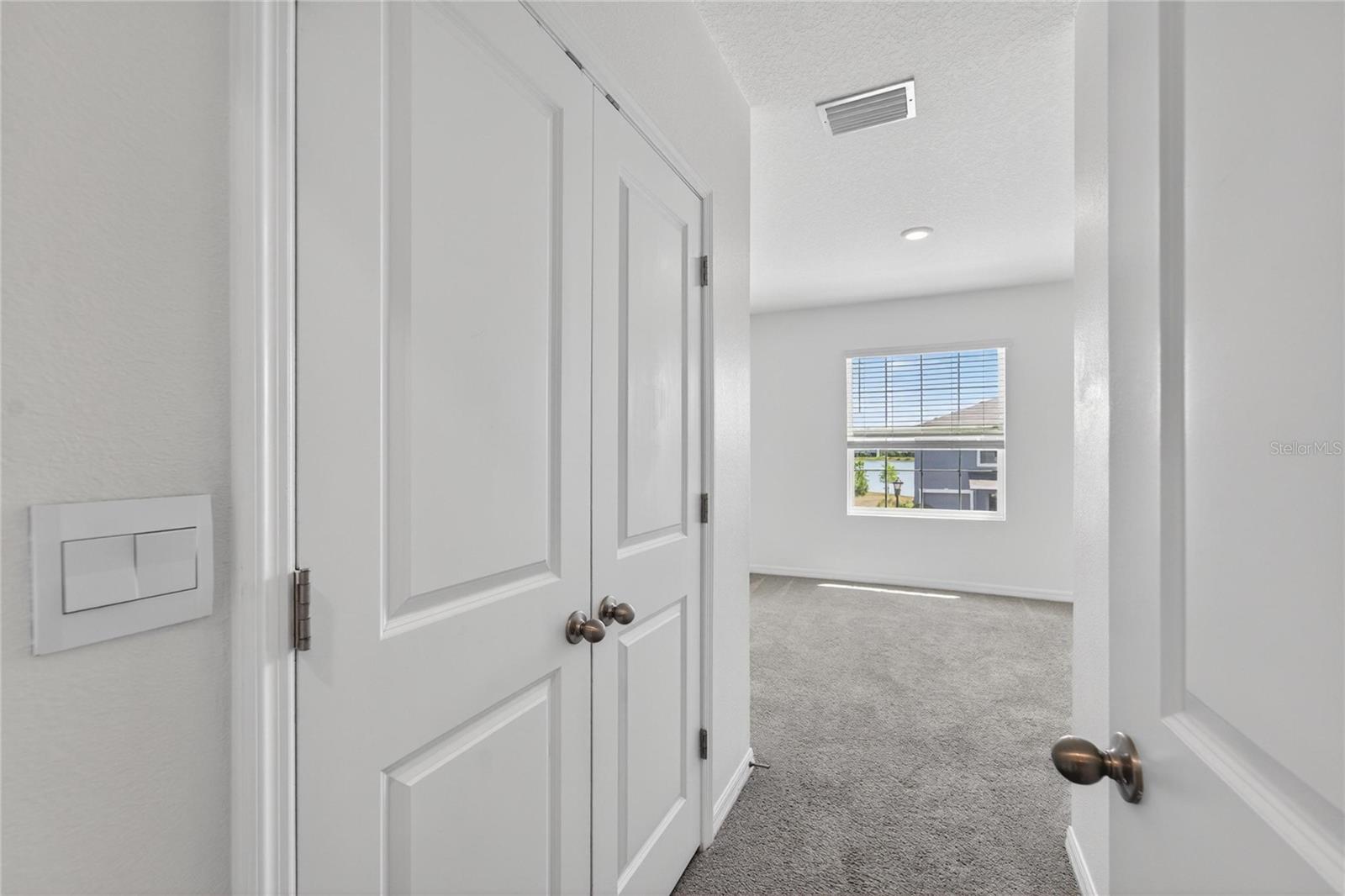 136 MANGROVE SHADE CIR, APOLLO BEACH, FL, 33572