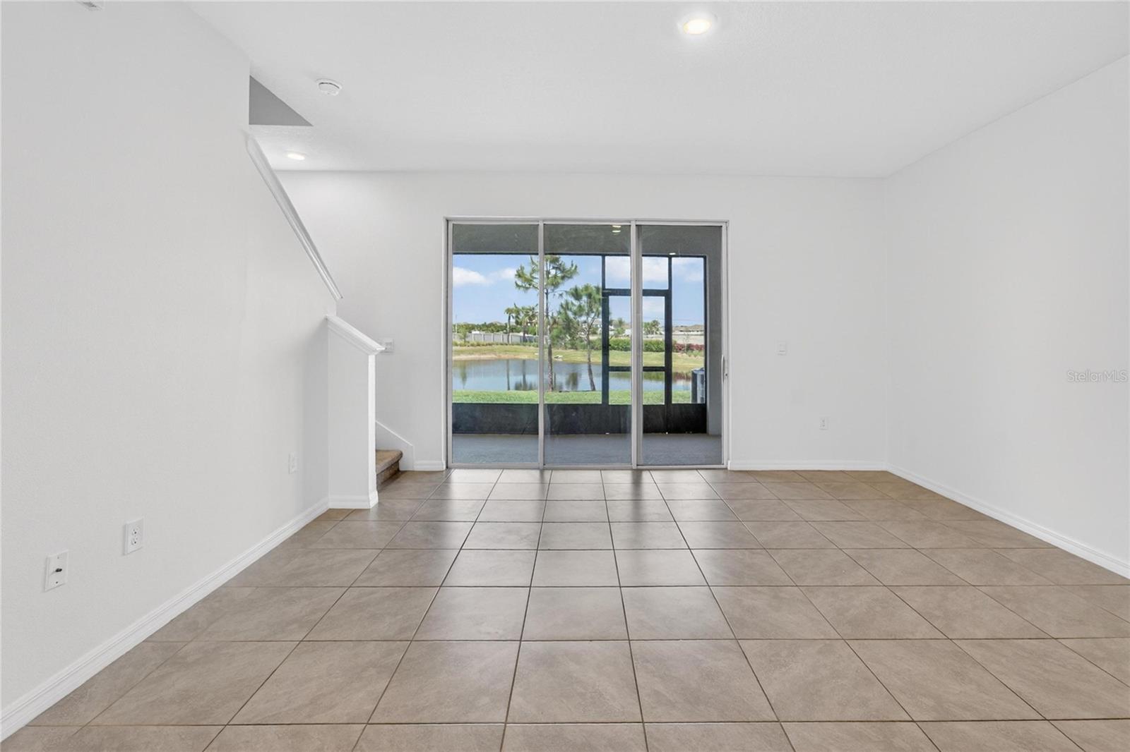 136 MANGROVE SHADE CIR, APOLLO BEACH, FL, 33572