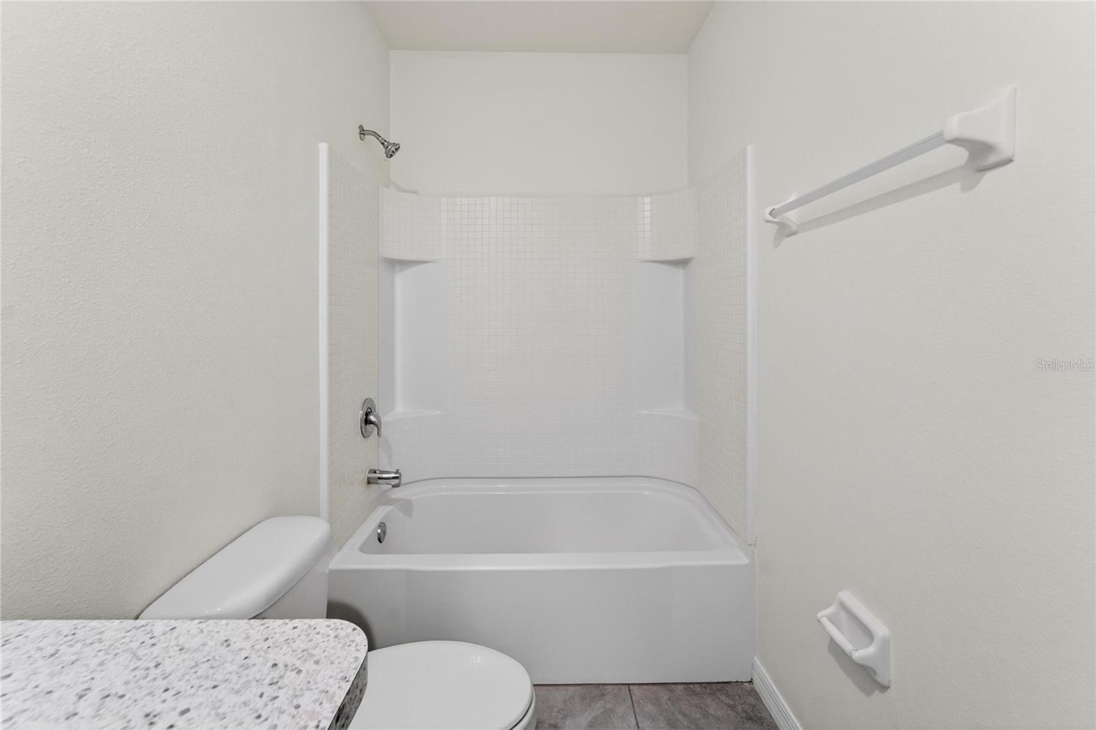 136 MANGROVE SHADE CIR, APOLLO BEACH, FL, 33572