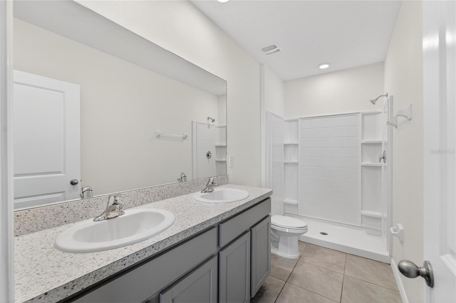 136 MANGROVE SHADE CIR, APOLLO BEACH, FL, 33572