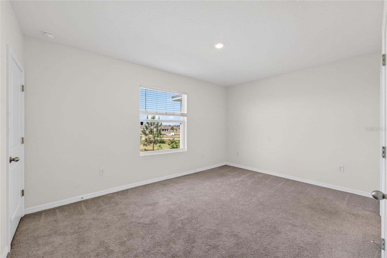 136 MANGROVE SHADE CIR, APOLLO BEACH, FL, 33572