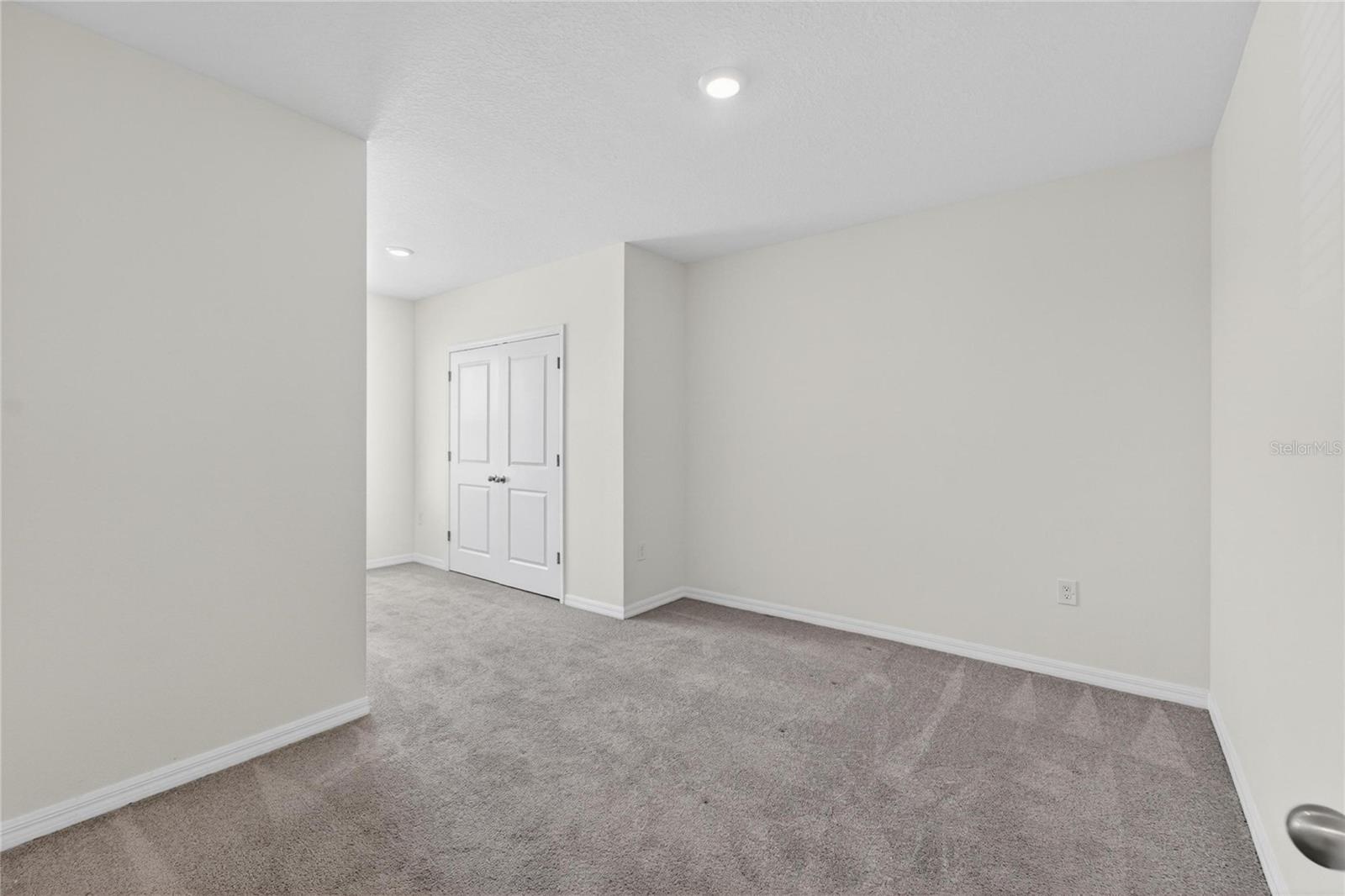 136 MANGROVE SHADE CIR, APOLLO BEACH, FL, 33572