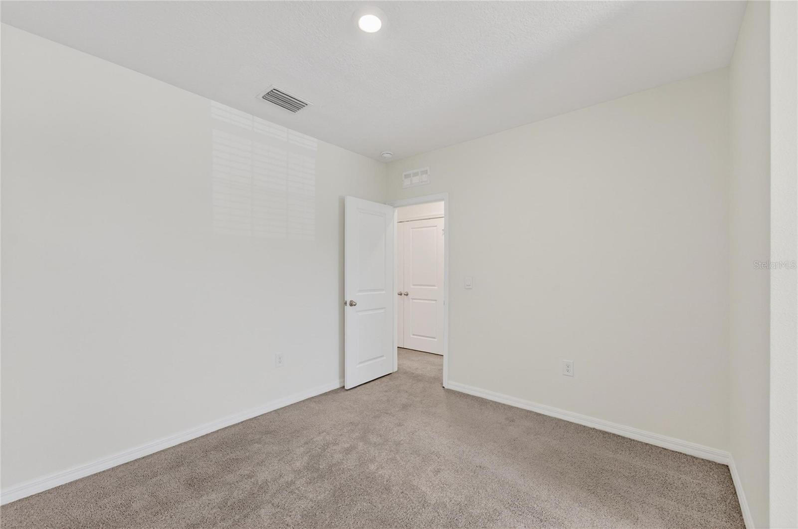 136 MANGROVE SHADE CIR, APOLLO BEACH, FL, 33572