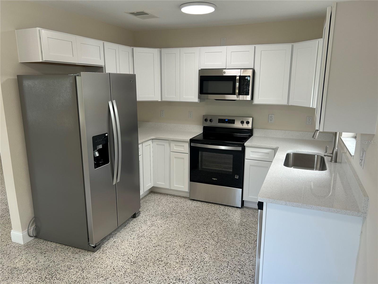 1555 FORT SMITH BLVD, DELTONA, FL, 32725